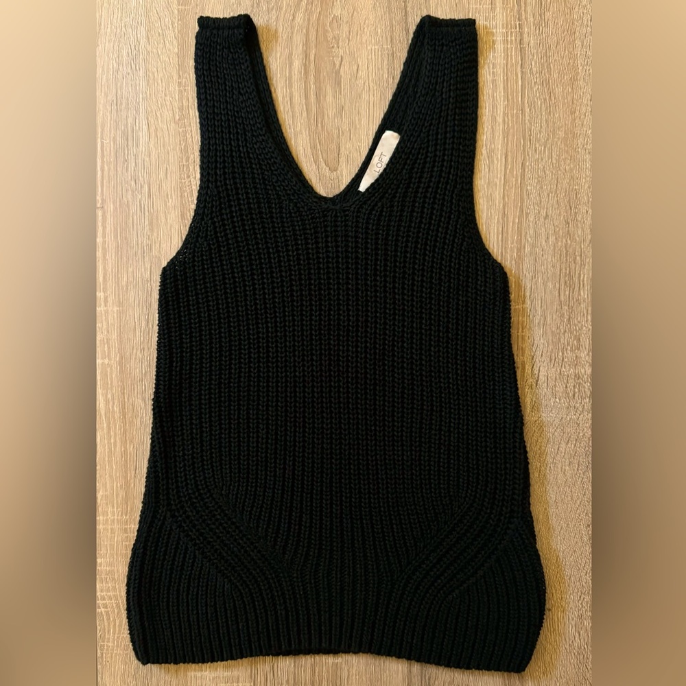 LOFT super soft knit sleeveless top